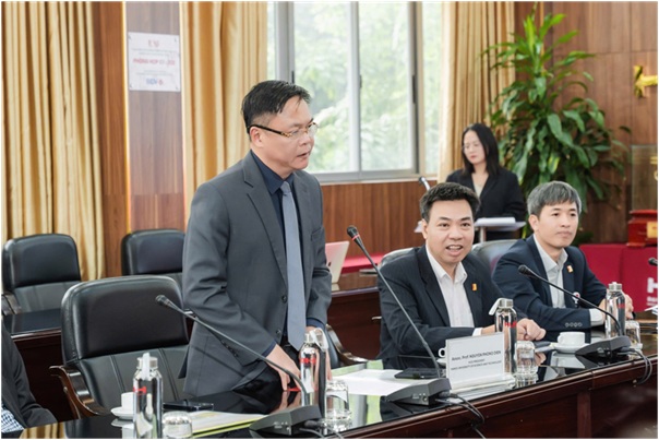 Thúc đẩy chuyển đổi số trong ngành giáo dục và phát triển nhân tài công nghệ thông tin - Ảnh 2.