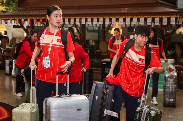 ក្រុមបាល់ទះនារីវៀតណាមត្រូវលុបចោលការហ្វឹកហាត់លើកដំបូងនៅទីក្រុងបាងកក៖ ហេតុអ្វី? - រូបថត ៤.