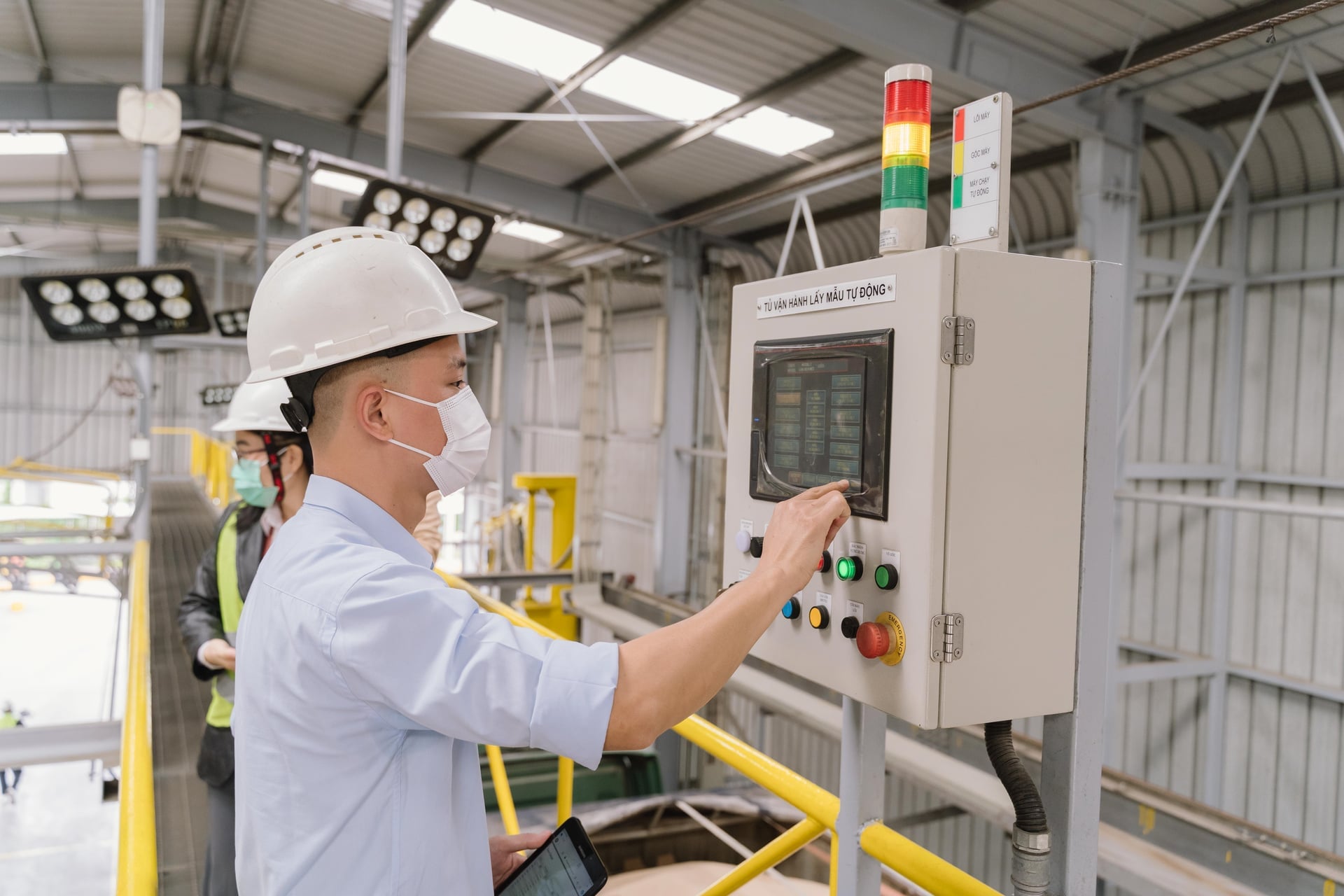 Nhà máy được đầu tư xây dựng năm 2011, vận hành từ năm 2014, với công nghệ thiết kế theo tiêu chuẩn châu Âu. Ảnh: HT.