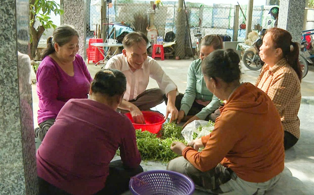 Navzdory obtížím se týmu vázajícím košťata nikdy nechyběl smích.