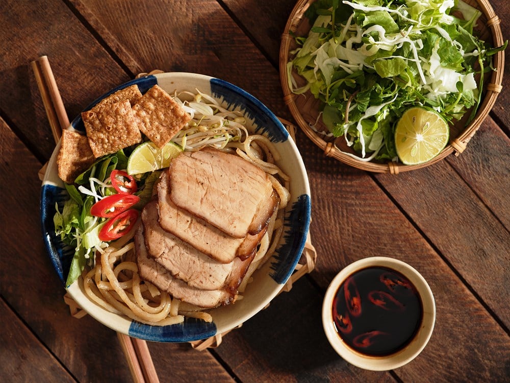 Tăițeii Quang și Cao Lau în Top 100 cele mai bune preparate cu tăiței din lume în 2026 - foto 2