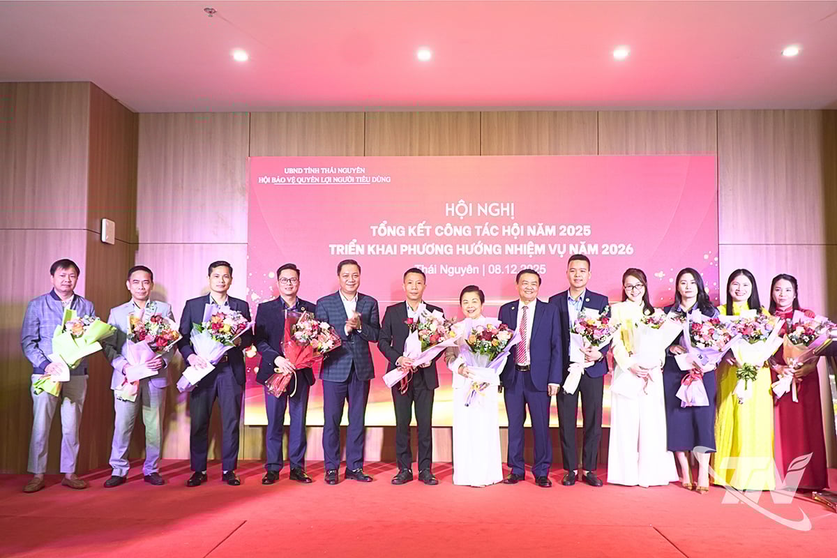 Conferência para homenagear coletivos e indivíduos com contribuições positivas para as atividades da Associação em 2025.