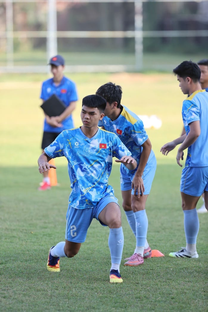 Miệt mài rèn giũa - Ảnh 1.