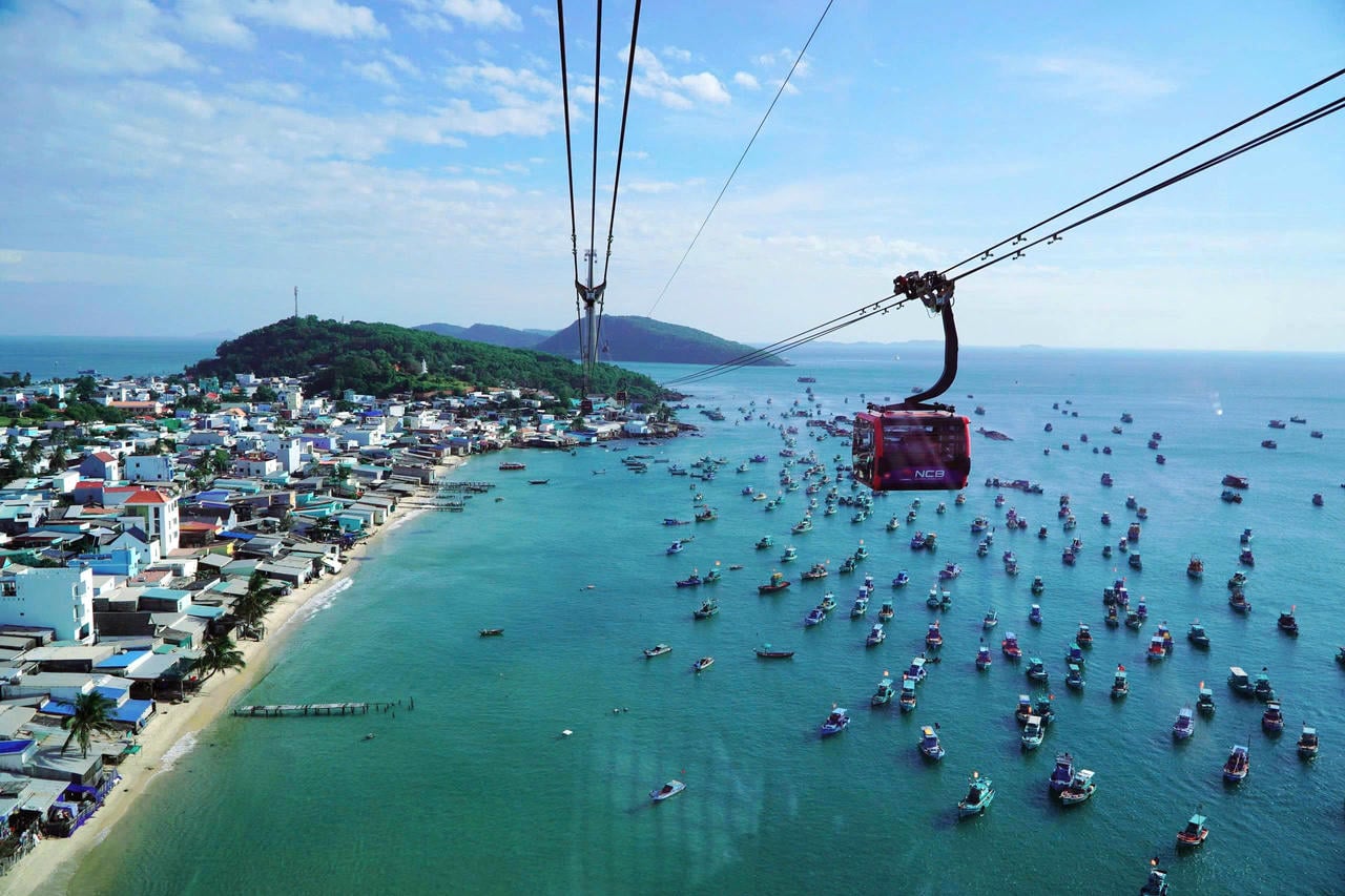 An Giang fortsätter att leda Mekongdeltat i totala turisintäkter år 2025. Foto: Khanh Thuy).