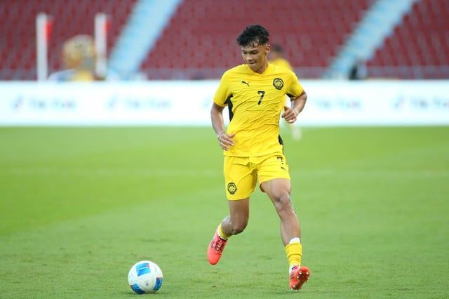 U.23マレーシアのスター選手は義父の脳卒中を心配していたが、ナフジ監督はU.23ベトナムについて驚くべきことを語った - 写真1。 Sao U.23 Malaysia bất an vì cha dượng đột quỵ, HLV Nafuzi nói điều bất ngờ về U.23 Việt Nam- Ảnh 1.