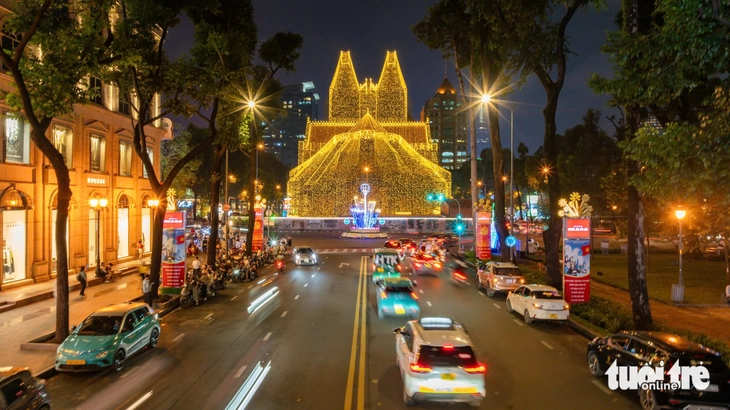 كاتدرائية نوتردام - الصورة 2. Nhà thờ Đức Bà - Ảnh 6.