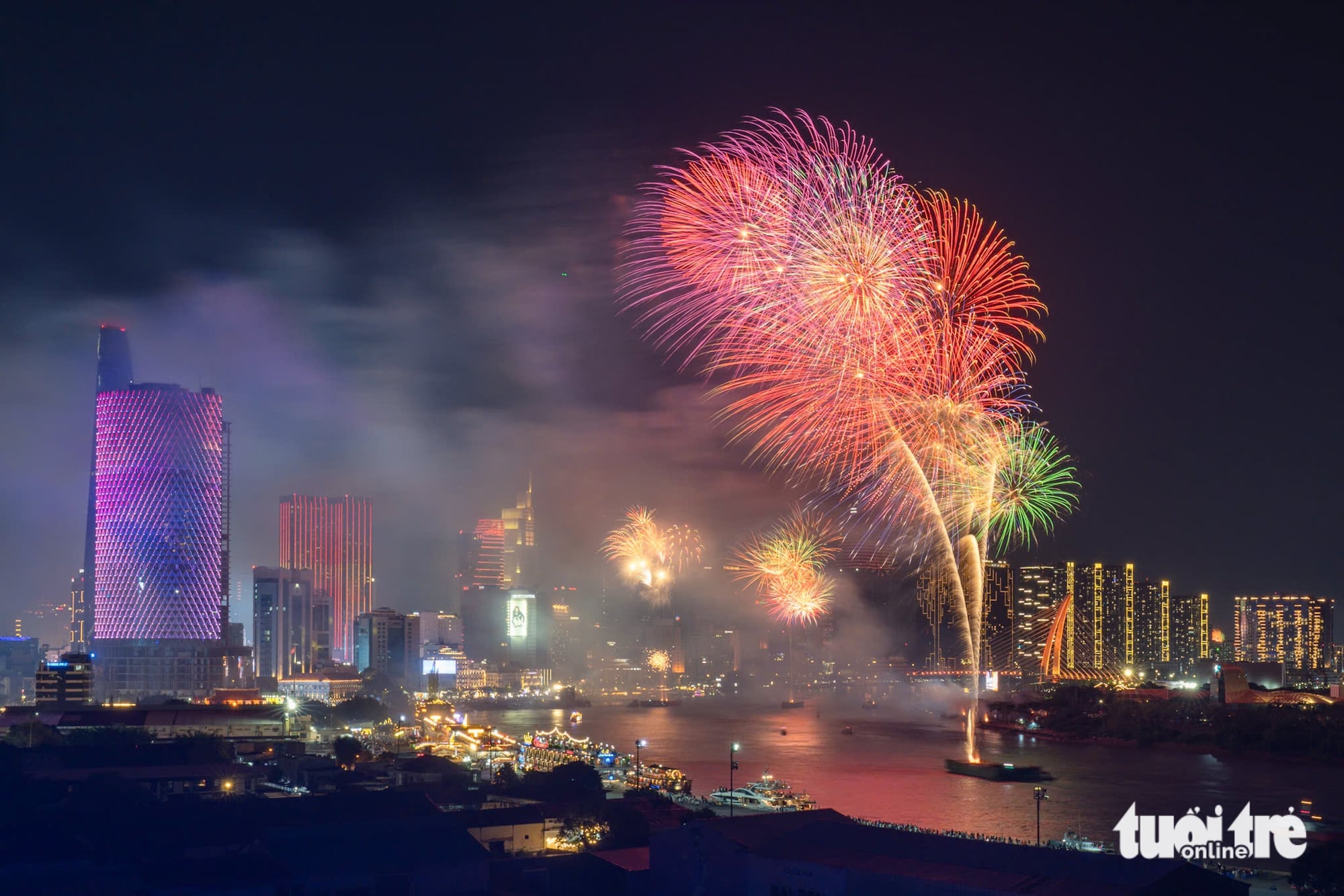 ບັ້ງໄຟດອກ - ຮູບ 1.