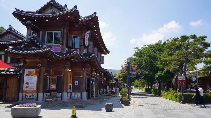 Healing tourism in the ancient village in Jeonbuk in Moonlight Drawn by Clouds - Photo 1. jeonbuk - Ảnh 1.