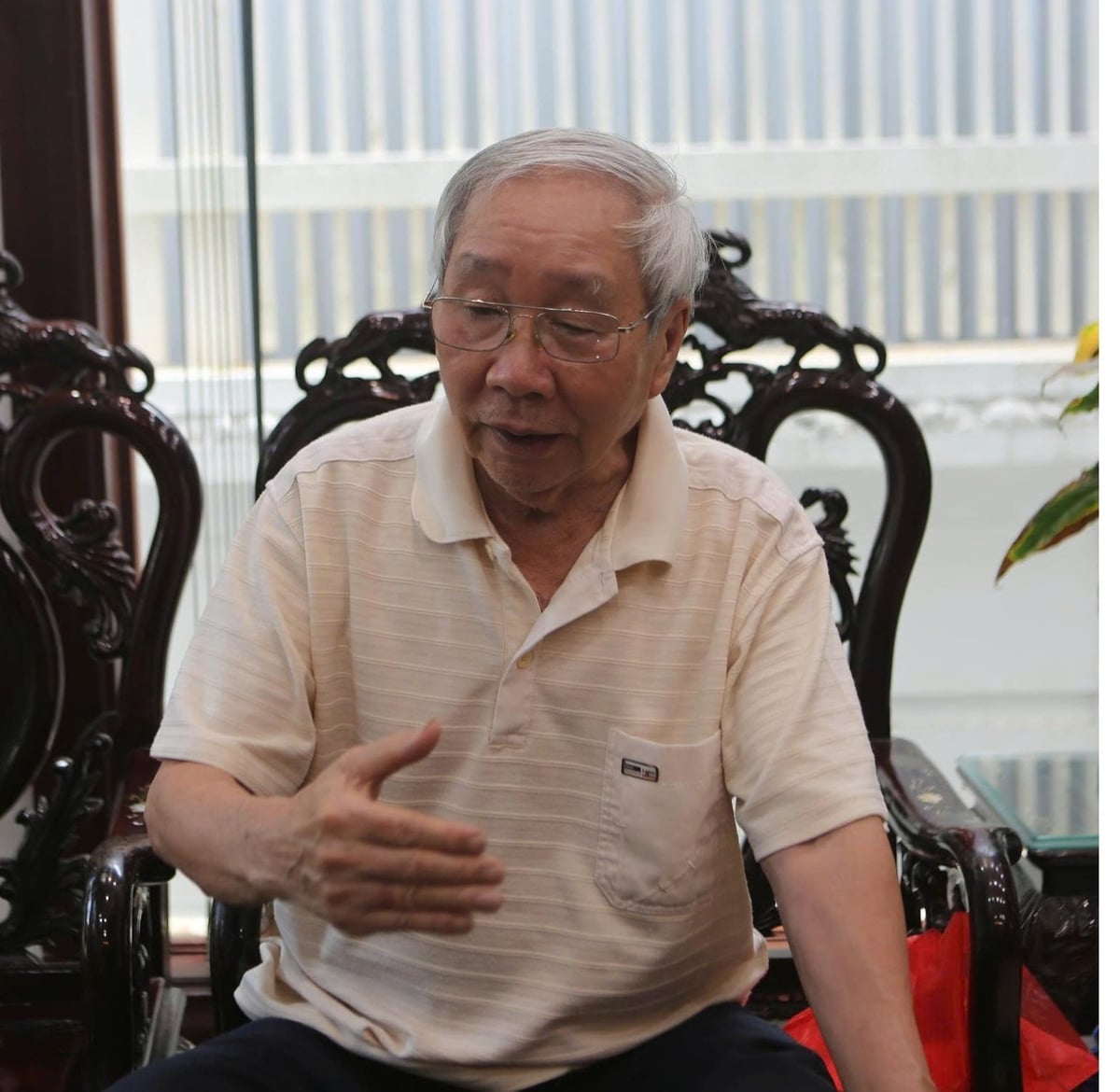 O Sr. Phan Dinh Phung dedicou todos os seus esforços à construção do Lago Cua Dat. Foto: Thanh Tam. Ông Phan Đình Phùng - người dốc tâm sức để xây dựng hồ Cửa Đạt. Ảnh: Thanh Tâm.