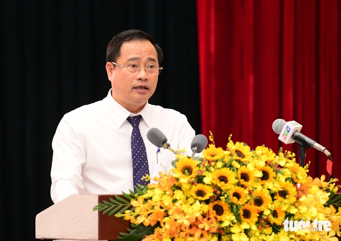 ホーチミン市人民評議会議長ヴォー・ヴァン・ミン氏:有権者の懸念の解決に注力 - 写真7。 TP.HCM - Ảnh 6.