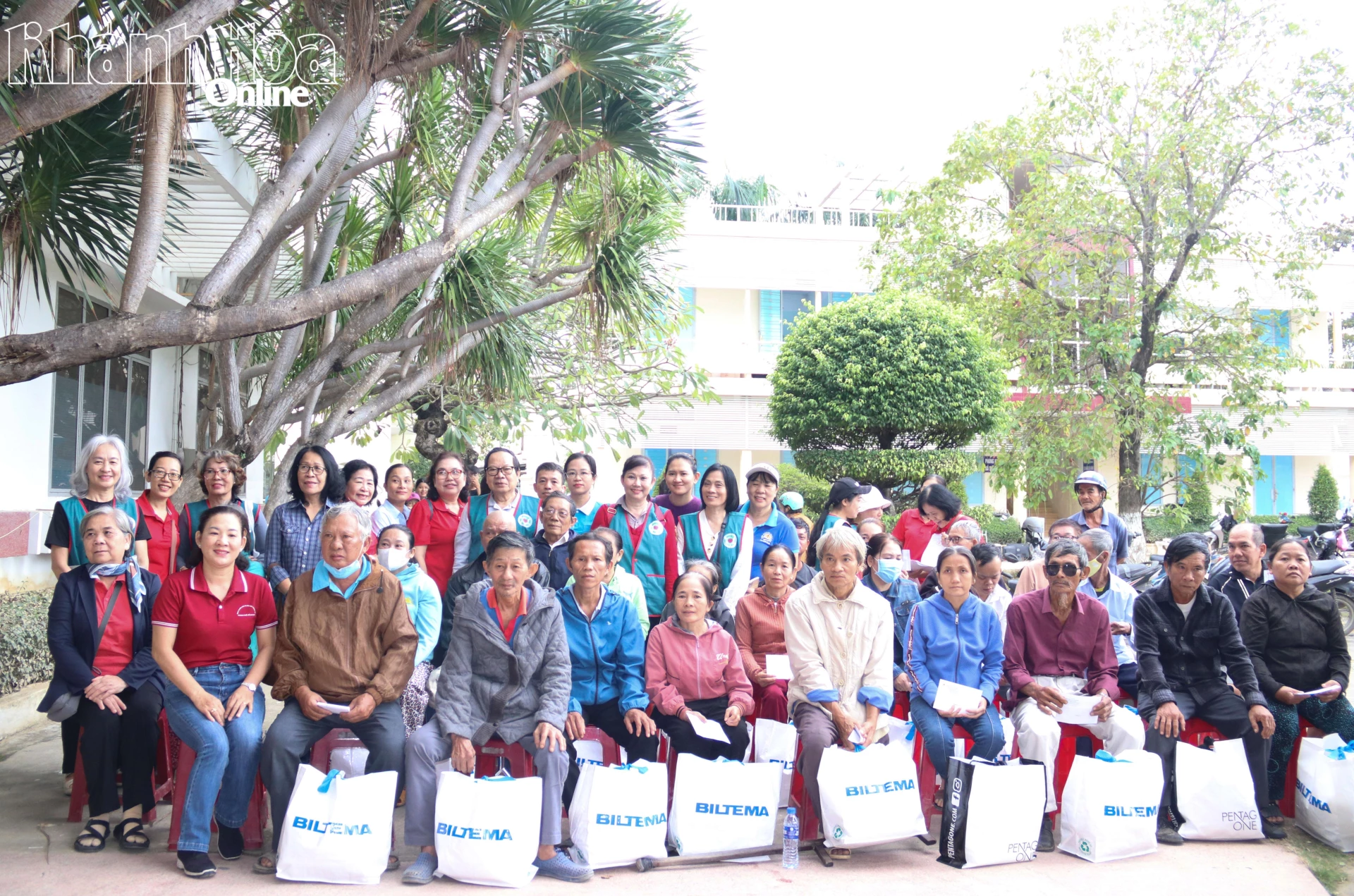 ຂອງຂວັນທີ່ທັນເວລາຊ່ວຍໃຫ້ຄົນເຮົາຜ່ານຜ່າຄວາມຫຍຸ້ງຍາກ.