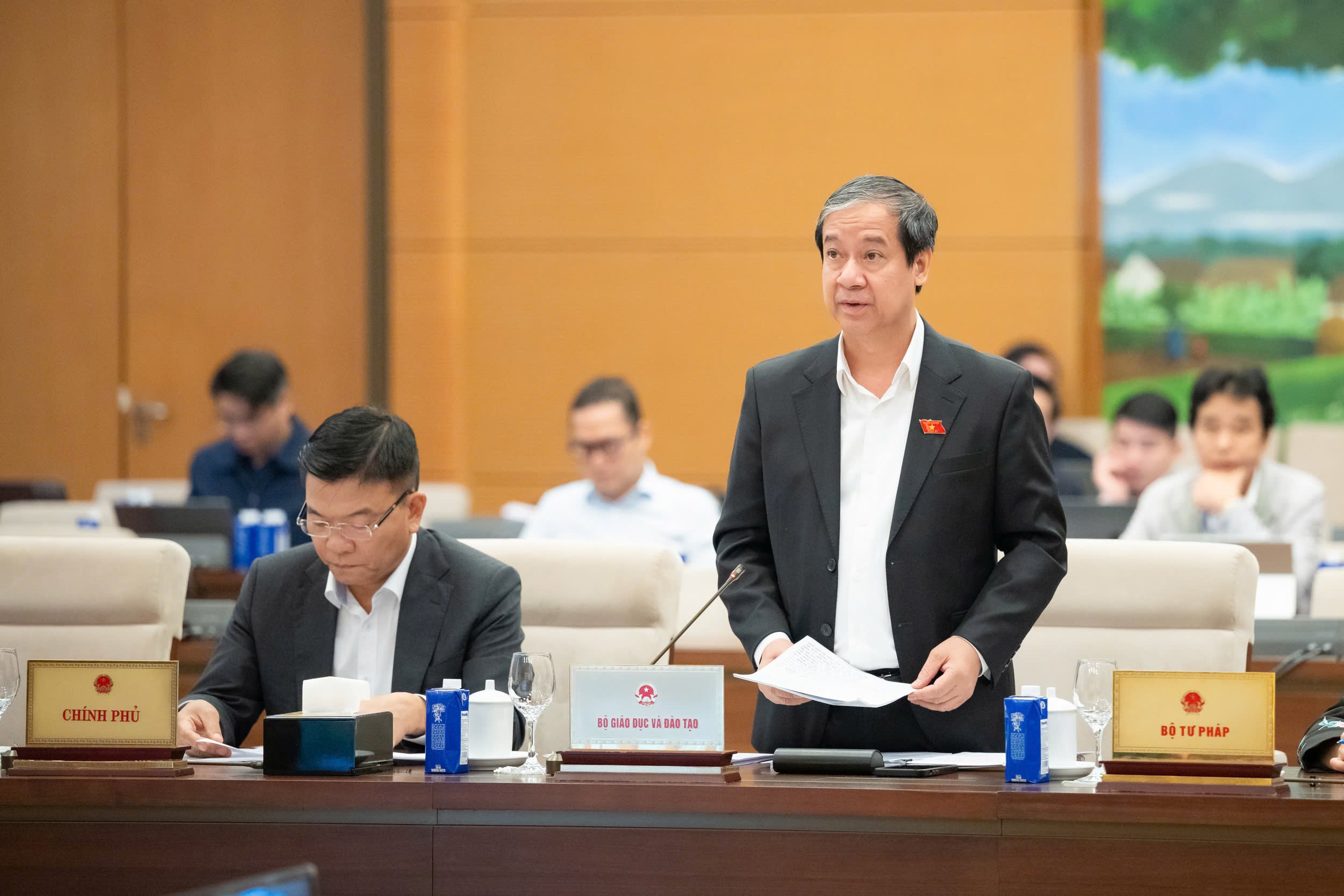 Có nên bỏ kỳ thi tốt nghiệp THPT, chỉ giữ lại kỳ thi đại học?- Ảnh 2.