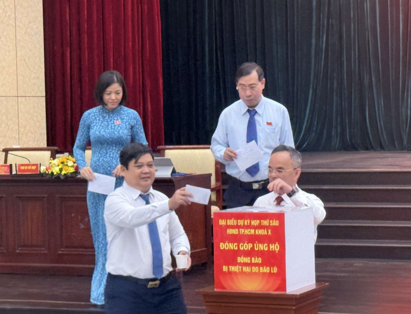 Підпис до фотографії