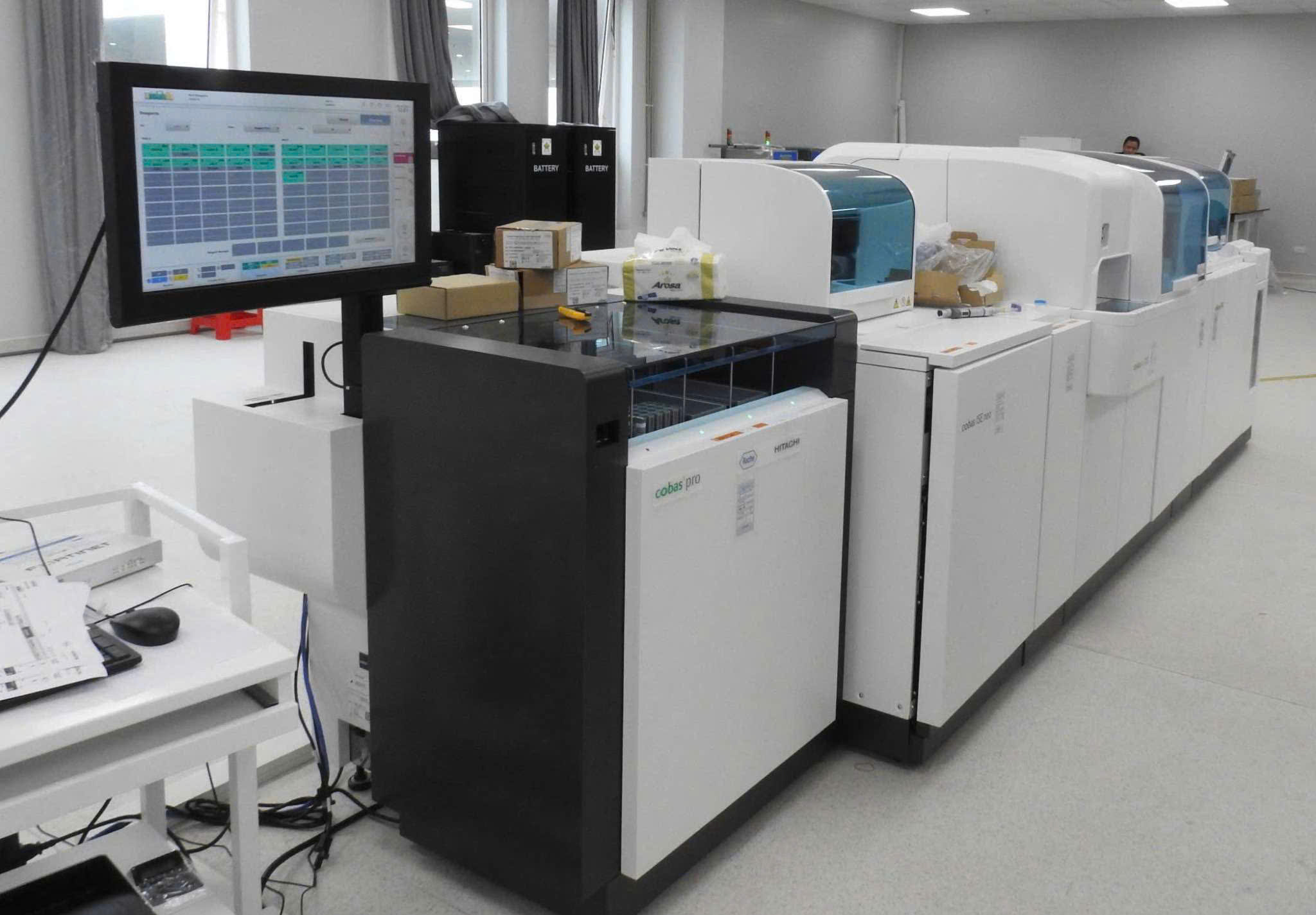 Ngày 9/12 lắp đặt hơn 300 giường tại cơ sở 2 Bệnh viện Bạch Mai, sẵn sàng phục vụ người bệnh- Ảnh 4.