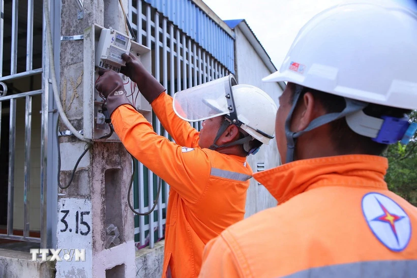 משרד התעשייה והמסחר פרסם את החוזר האחרון המסדיר את יישום מחירי החשמל.