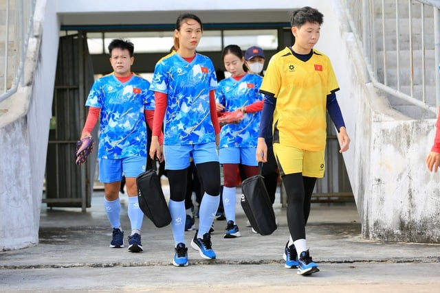 U.23 Vietnam did not get enough nutrition in Thailand, the women's team struggled to practice every day because it was too far - Photo 3. U.23 Việt Nam không được ăn đủ chất tại Thái, đội tuyển nữ vắt sức đi tập mỗi ngày vì quá xa- Ảnh 3.