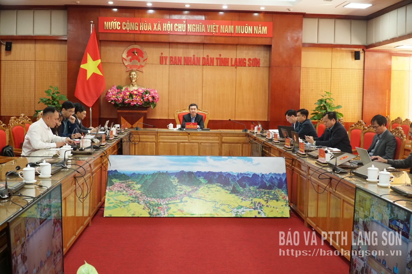Delegados presentes na reunião realizada na província de Lang Son.