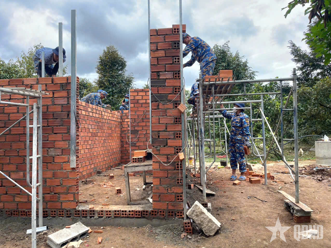 A 101-es dandár tisztjei és katonái eltökéltek a