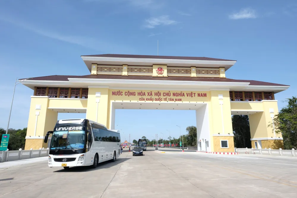 Der internationale Grenzübergang Tan Nam in der Provinz Tay Ninh wurde soeben eröffnet.