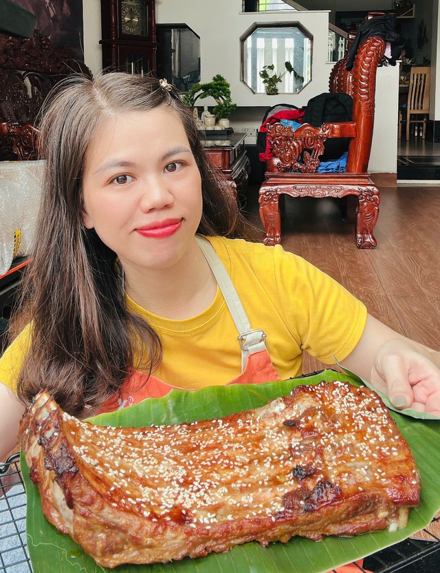 Restaurangstandardgrillade revben hemma: Hemligheten med att göra dem möra och väldoftande med bara en ångfritös - Bild 8. Sườn nướng chuẩn nhà hàng tại gia: Bí quyết mềm mọng, thơm lừng chỉ với nồi chiên hơi nước - Ảnh 8.