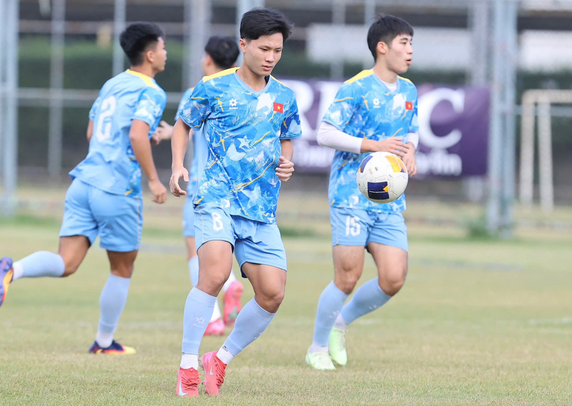 فيتنام تحت 22 سنة 6.jpg