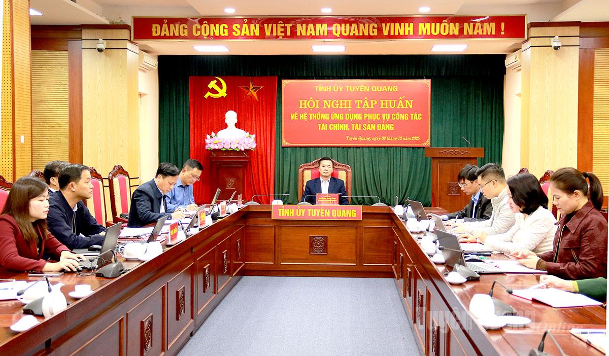 ប្រធានការិយាល័យគណបក្សខេត្តបានធ្វើជាអធិបតីក្នុងសន្និសីទនៅស្ពានខេត្ត។