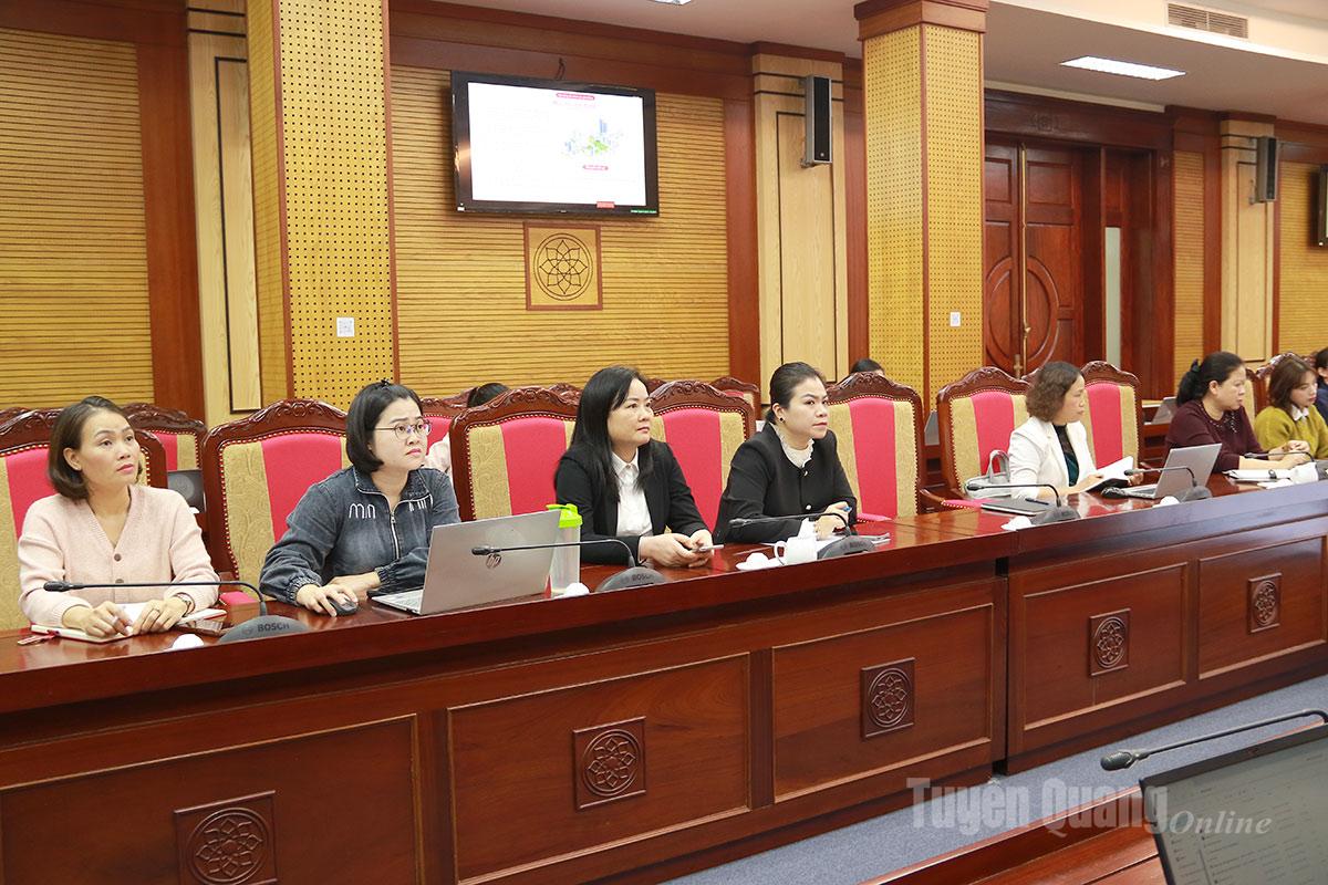 ប្រតិភូចូលរួមវគ្គបណ្តុះបណ្តាល។