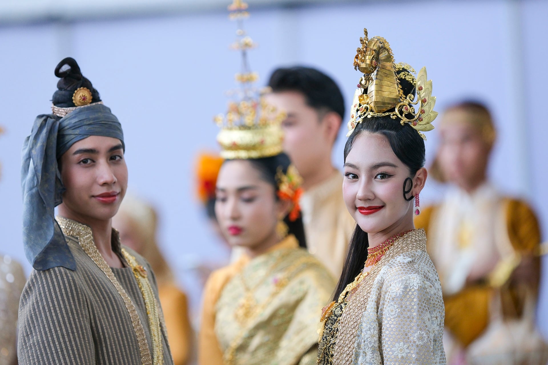 ពិធីបើកការប្រកួតកីឡាស៊ីហ្គេមលើកទី៣៣ រូបថតទី៥ khai mac sea games 33 anh 5