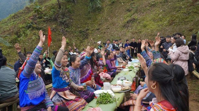 Các địa phương đẩy mạnh khôi phục và bảo tồn bản sắc văn hóa truyền thống của đồng bào dân tộc thiểu số - Ảnh 1.