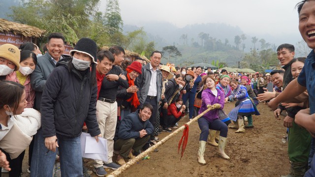 Các địa phương đẩy mạnh khôi phục và bảo tồn bản sắc văn hóa truyền thống của đồng bào dân tộc thiểu số - Ảnh 2.