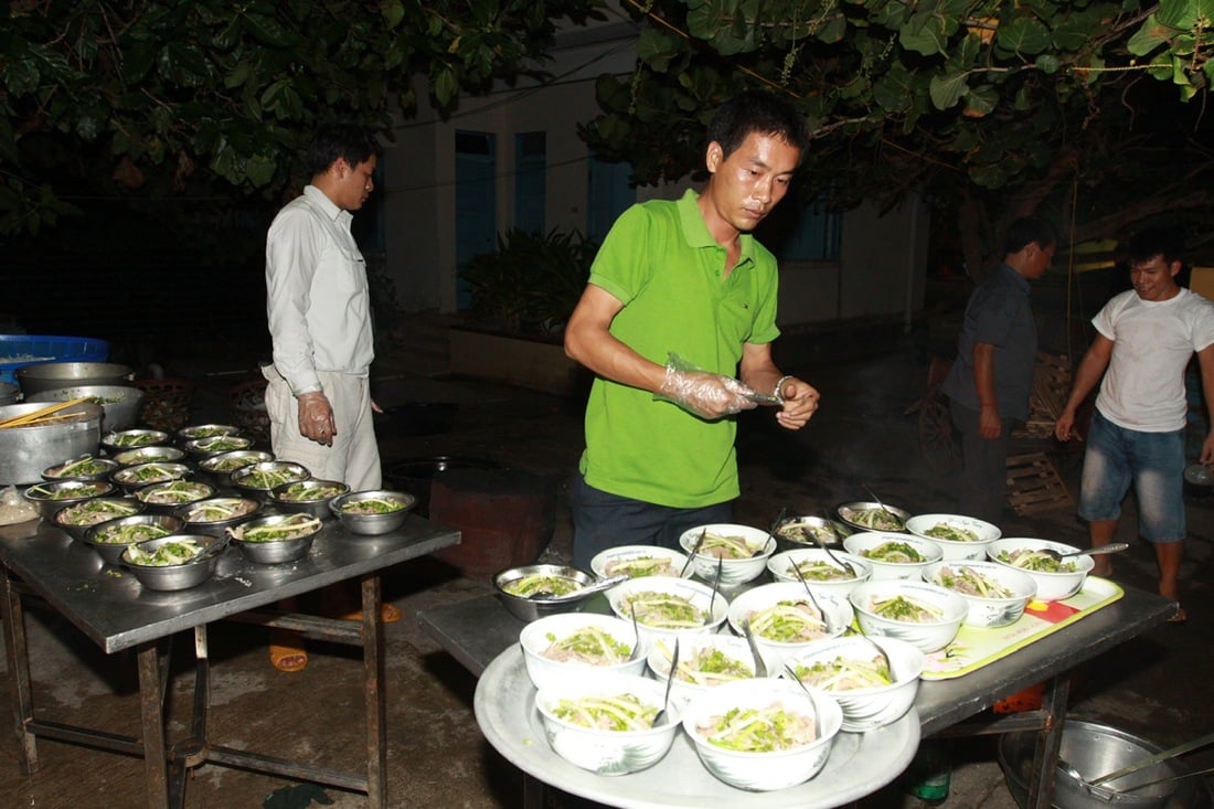 Ông chủ Phở Ngọc Vượng: Quê tôi Vân Cù nhưng phở thăng hoa nhất ở Hà Nội - Ảnh 14.