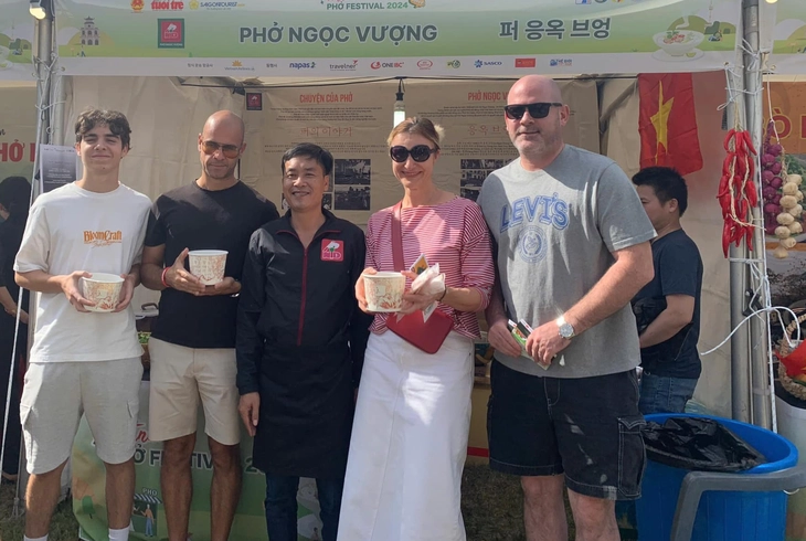 Phở Ngọc Vượng - Ảnh 15.