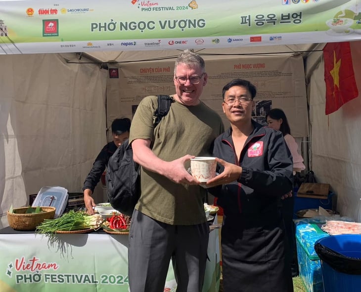 Phở Ngọc Vượng - Ảnh 16.