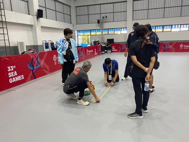 Sân thi đấu chưa hoàn thiện, đội teqball Việt Nam phải 'tập chay' ở ngoài- Ảnh 11.