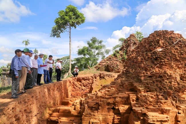 Many results in cultural, sports and tourism work in Hue City in 2025 - Photo 1. Nhiều kết quả trong công tác văn hóa, thể thao và du lịch tại TP Huế năm 2025 - Ảnh 1.