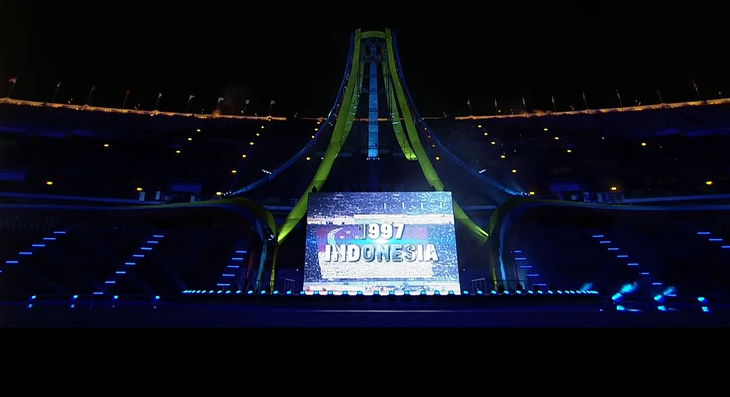 Thái Lan nhầm cờ Indonesia với Singapore trong lễ khai mạc SEA Games 33 - Ảnh 1.