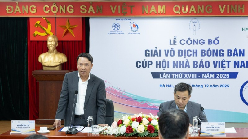 Kamrat Nguyen Duc Loi, ordförande för organisationskommittén vid presskonferensen. (Foto: VU PHONG)