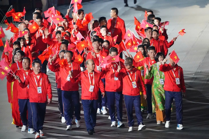 Thái Lan đưa bản đồ Việt Nam thiếu Hoàng Sa, Trường Sa trong lễ khai mạc SEA Games 33? - Ảnh 1.