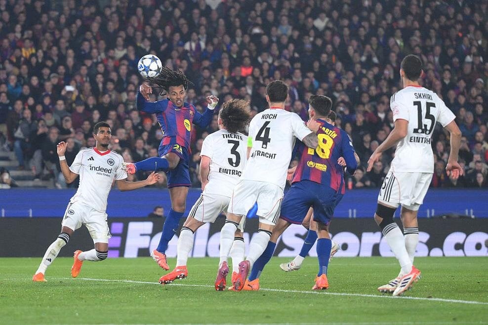 editorial_uefa_com fc_barcelona_v_eintracht_frankfurt_ _uefa_champions_league_2025_26_league_phase_md6 (3).jpg