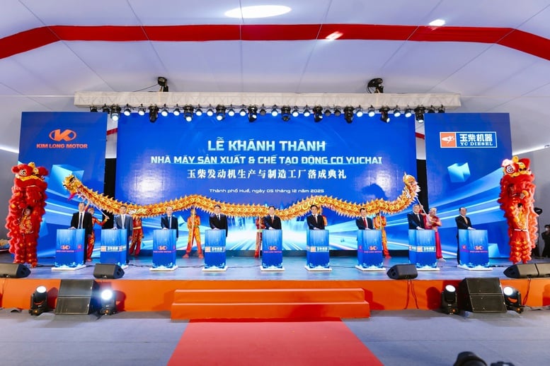 Vietnam elsajátította az autóipari értéklánc alapvető technológiáját - 1. kép. Việt Nam đã làm chủ công nghệ lõi của chuỗi giá trị ô tô- Ảnh 1.