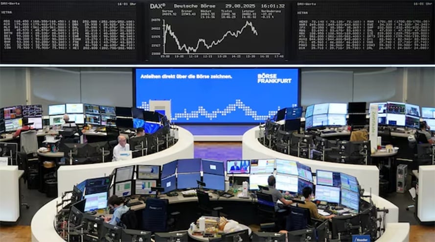 फेडरल रिजर्व के ब्याज दर संबंधी फैसले से पहले अमेरिकी बाजार में कोई खास बदलाव नहीं देखने को मिल रहा है। Thị trường Mỹ đi ngang trước giờ Fed quyết định lãi suất