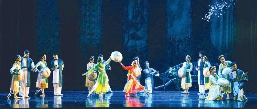 Scéna z baletu Kieu, inspirovaného mistrovským dílem *Truyen Kieu* od velkého básníka Nguyen Dua. (Foto: THUY MINH)