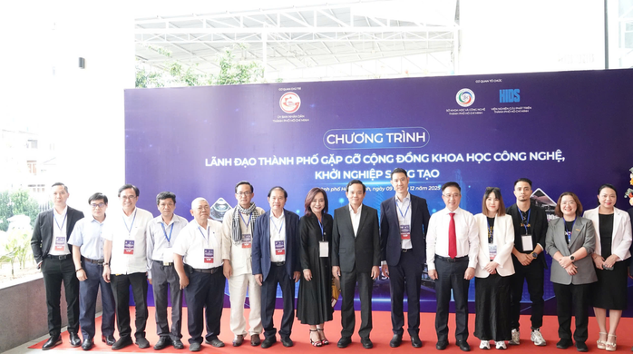 - Foto 1. - Ảnh 1.