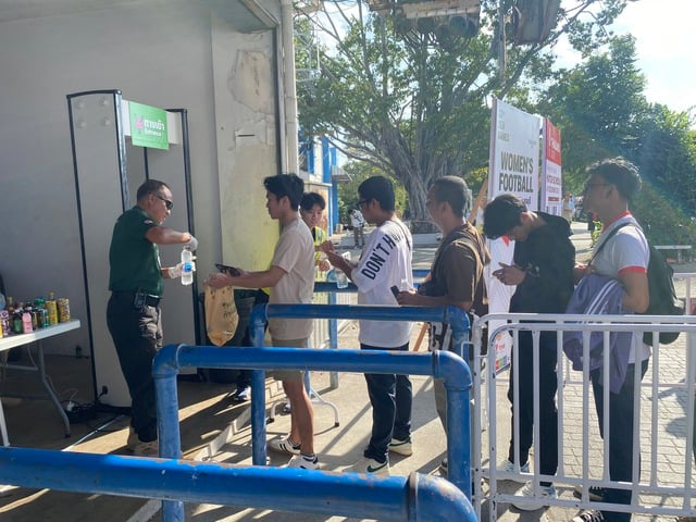 Spørsmålet om å bestille billetter til SEA Games 33 blir stadig mer aktuelt: Hva må vietnamesiske fans overholde, og vil de ende opp tomhendte hvis… - Bilde 10. Cực nóng chuyện đặt vé xem SEA Games 33: CĐV Việt Nam cần tuân thủ điều gì, sẽ ‘trắng tay’ nếu…- Ảnh 10.