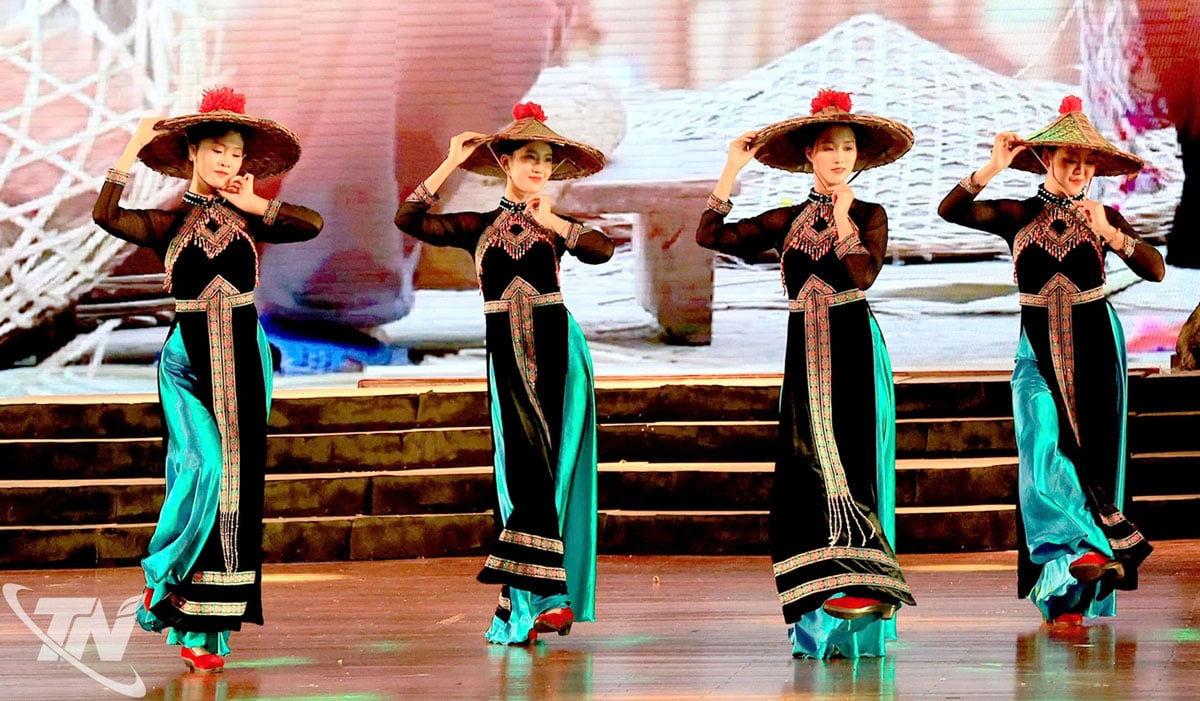 Het kunstprogramma Hoa Nui 2025 zal een ontmoeting zijn van traditionele en moderne kunstwerken. Foto: Khac Thien