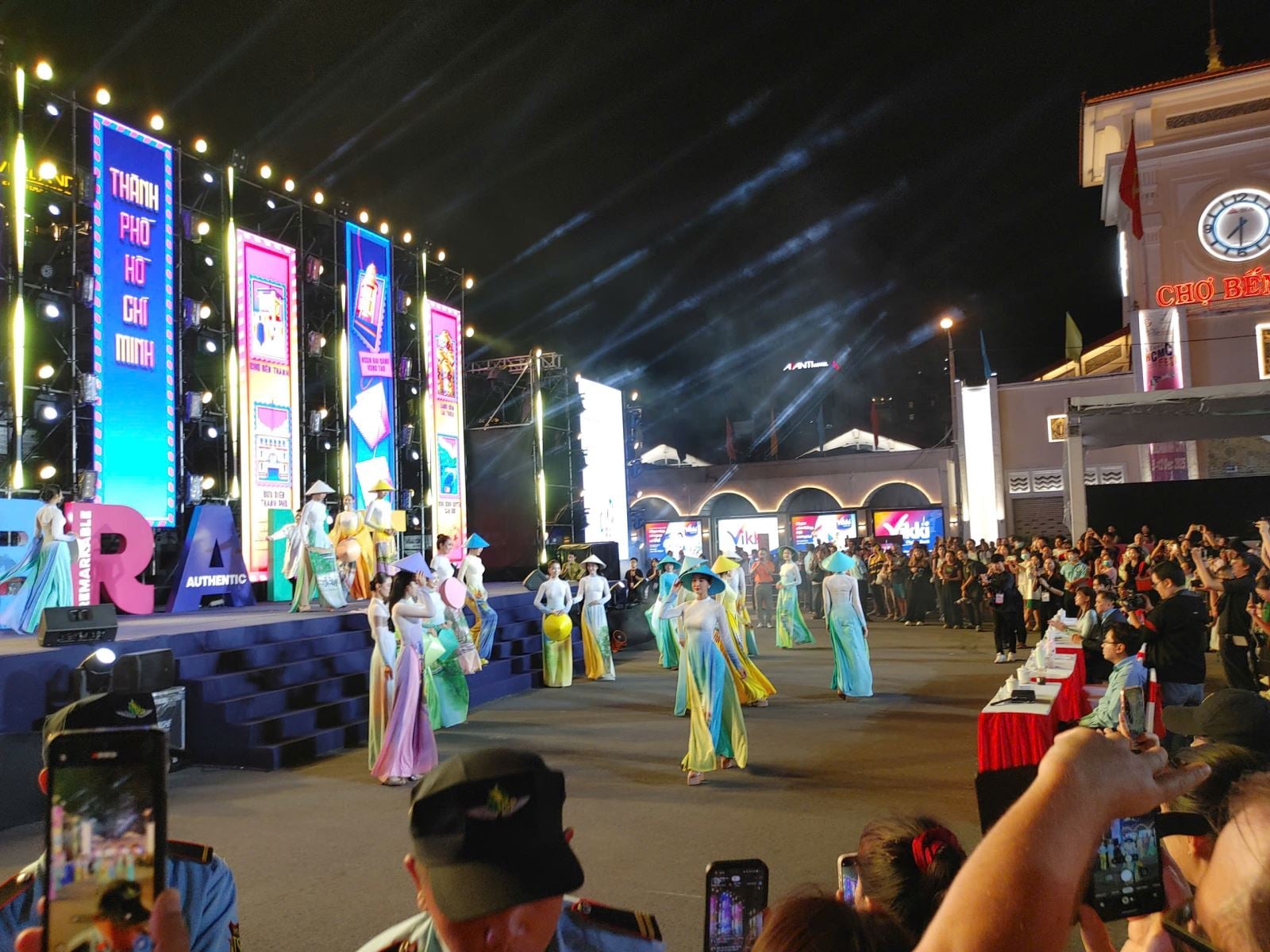 Λεζάντα φωτογραφίας