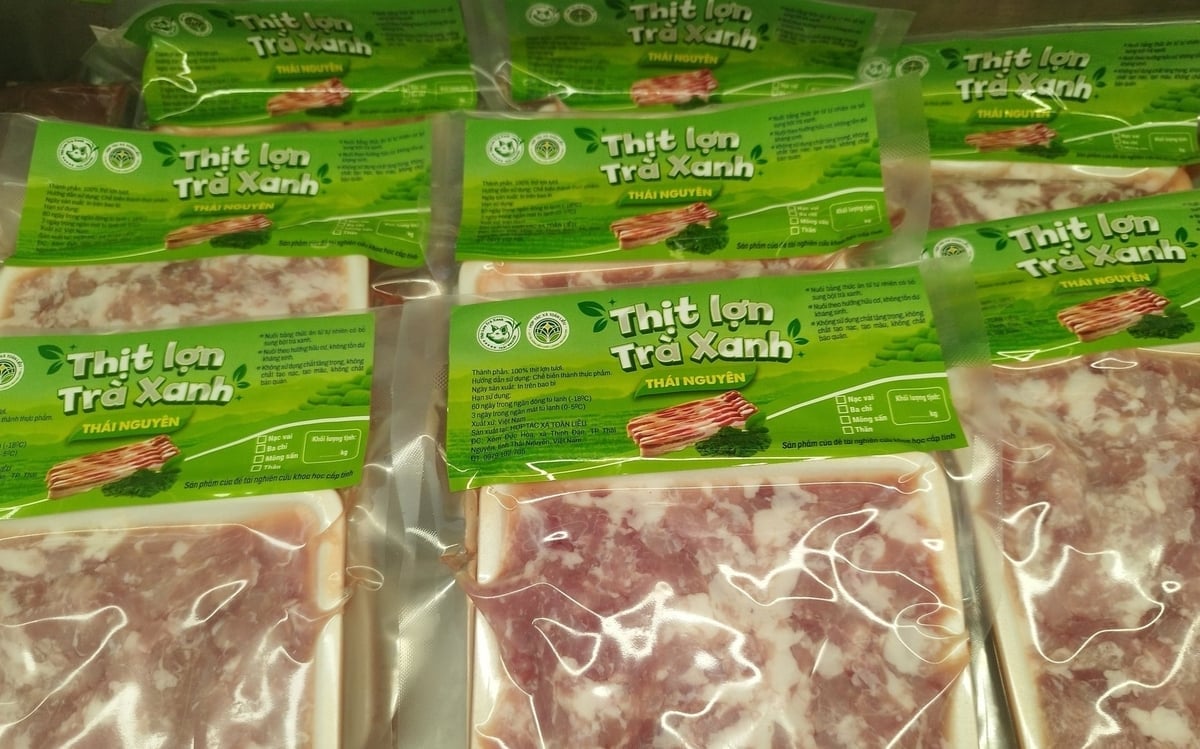 A marca 'Green Tea Pork - The Essence of Thai Nguyen' promete impulsionar os produtos pecuários da 'terra do chá mais famoso'. Foto: Quang Linh. Nhãn hiệu 'Thịt lợn trà xanh - Tinh hoa Thái Nguyên' hứa hẹn tạo đòn bẩy cho sản phẩm chăn nuôi 'xứ đệ nhất danh trà'. Ảnh: Quang Linh.