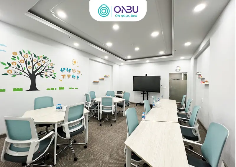 không gian lớp học hiện đại và tiện nghi tại Học Viện Ôn Ngọc BeU