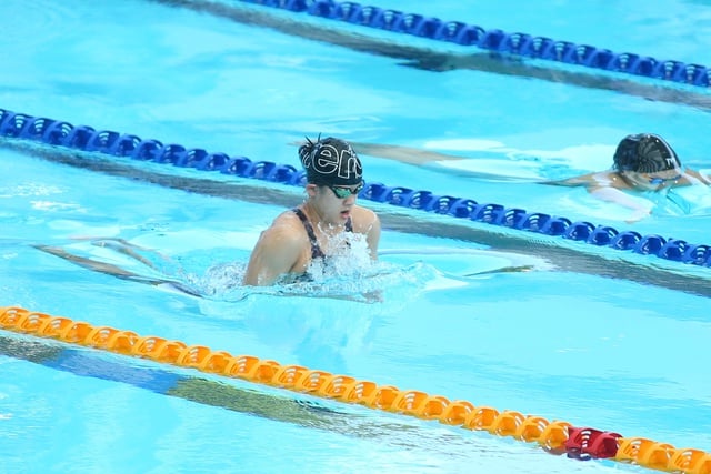 Hung Nguyen hat die Qualifikationsrunde überstanden und ist bereit, die Goldmedaille zu erobern. „Poker“: Kann Quang Thuan für eine Überraschung sorgen? – Foto 8. Hưng Nguyên vượt qua vòng loại, sẵn sàng chinh phục cú ‘poker’ HCV: Quang Thuấn liệu có tạo bất ngờ?- Ảnh 8.