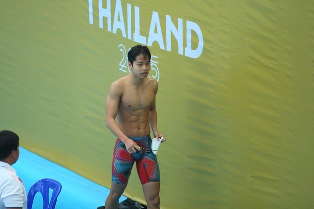 Hung Nguyen zieht in die nächste Runde ein und ist bereit, einen „Poker“ aus Goldmedaillen zu erobern: Wird Quang Thuan für eine Überraschung sorgen? – Foto 10. Hưng Nguyên vượt qua vòng loại, sẵn sàng chinh phục cú ‘poker’ HCV: Quang Thuấn liệu có tạo bất ngờ?- Ảnh 10.